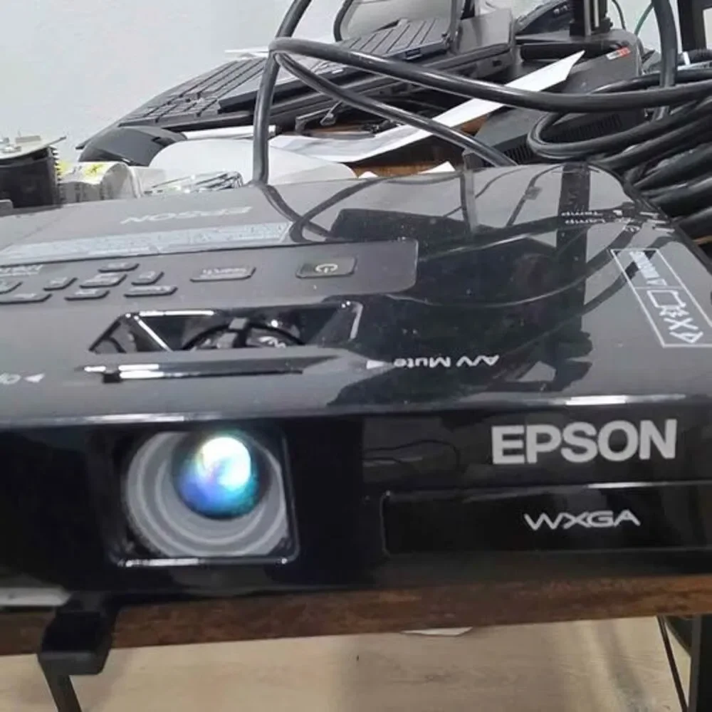 Epson LCD Digital Projector Model H478A